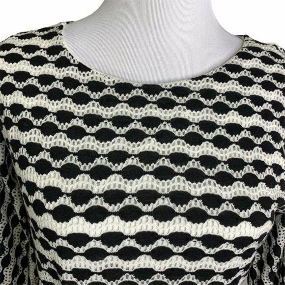 Sandra Darren Black White Lace Long Sleeve Dress - Picture 2 of 9